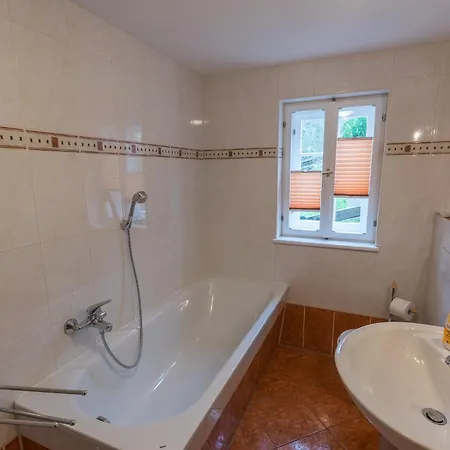 Διαμέρισμα Herta Ein Charmant, Saniertes Einzeldenkmal Im Elbsandsteingebirge -naehe Bad Schandau Rathmannsdorf